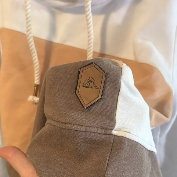 Kismet Colorblock Hoodie with Rope Drawstrings - Picture 4 of 8